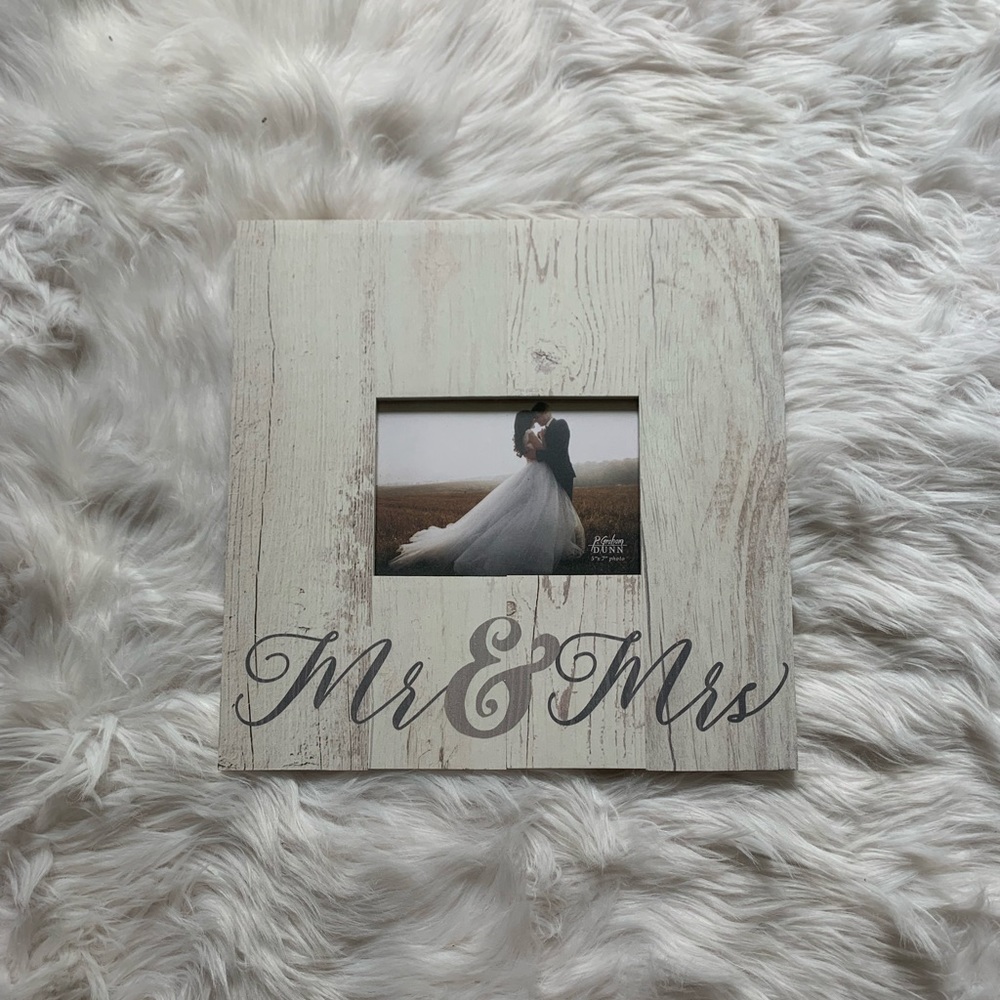 Mr. & Mrs. photo frame